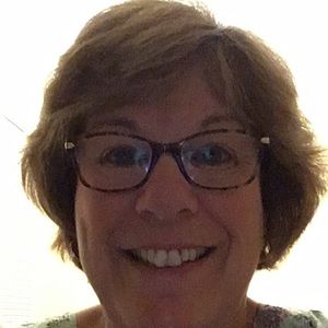 Meet your Posher, Elaine